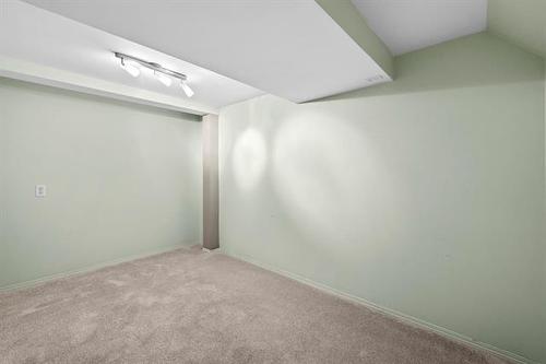 9 St Mark'S Pl, Winnipeg, MB 