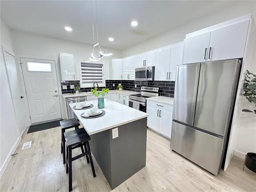 693 Munroe Ave, Winnipeg, MB 