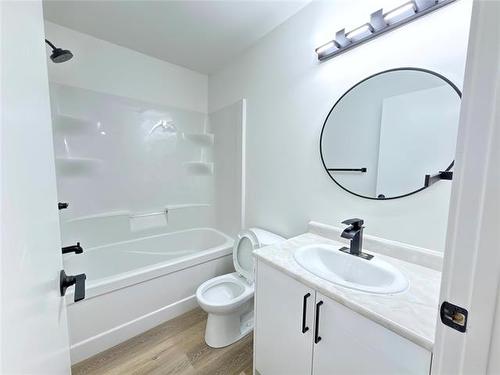 693 Munroe Ave, Winnipeg, MB 