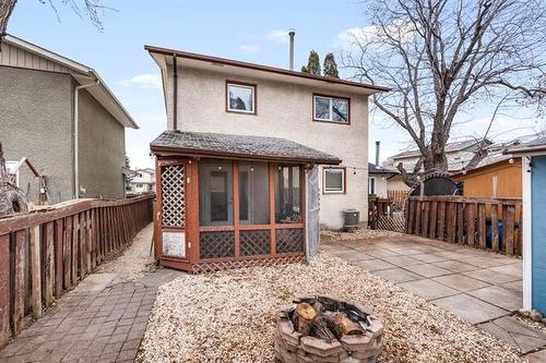 47 Hershey St, Winnipeg, MB 