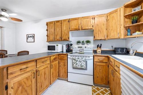 47 Hershey St, Winnipeg, MB 