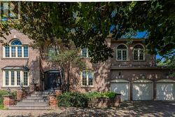 21 KIRKDALE CRESCENT  Toronto, ON M3B 2J7