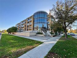 211-760 Tache AVE  Winnipeg, MB R2H 1G8