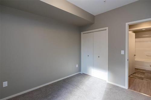 211-760 Tache Ave, Winnipeg, MB 