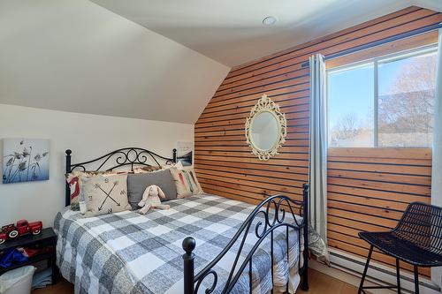 Chambre à coucher principale - 4 Ch. Vaillancourt, Saint-Donat, QC - Indoor Photo Showing Bedroom