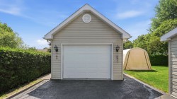 Garage - 