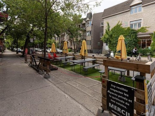 Terrasse - 250 Av. Du Mont-Royal E., Montréal (Le Plateau-Mont-Royal), QC 