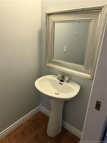 716 Golf St, Bathurst, NB 