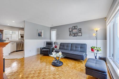 Salon - 500 Rue Odile, Laval (Fabreville), QC - Indoor Photo Showing Living Room
