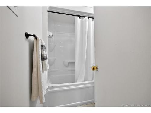 692 Albert St, Fredericton, NB 