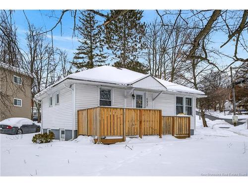 692 Albert St, Fredericton, NB 