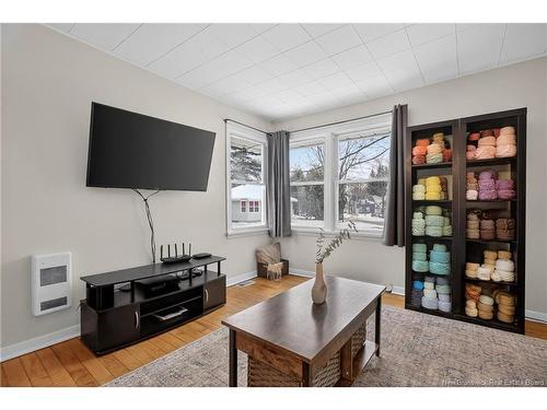 692 Albert St, Fredericton, NB 