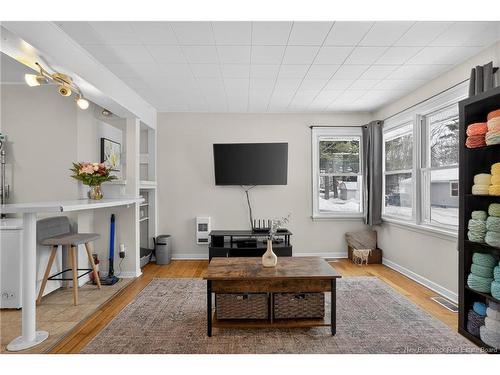 692 Albert St, Fredericton, NB 