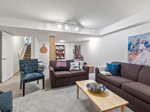 80 Southwell Rd, Winnipeg, MB 