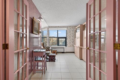 Boudoir - 605-3 Boul. Simard, Saint-Lambert, QC - Indoor Photo Showing Other Room