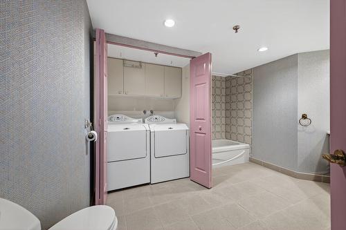 Salle de lavage - 605-3 Boul. Simard, Saint-Lambert, QC - Indoor Photo Showing Laundry Room