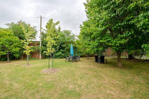 Cour - 2-38 Av. Ste-Hélène, Saint-Lambert, QC - Outdoor