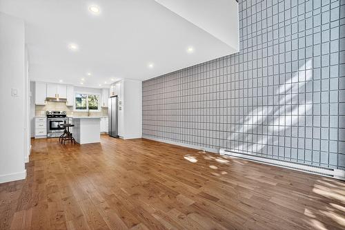 Vue d'ensemble - 9 Av. De Val-Soleil, Pointe-Claire, QC - Indoor Photo Showing Other Room