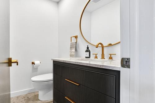 Salle d'eau - 9 Av. De Val-Soleil, Pointe-Claire, QC - Indoor Photo Showing Bathroom