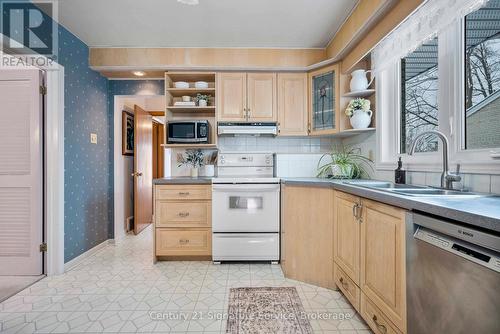1549 Sherway Drive, Mississauga, ON - Indoor Photo Showing Kitchen With Double Sink