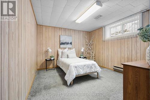 1549 Sherway Drive, Mississauga, ON - Indoor Photo Showing Bedroom
