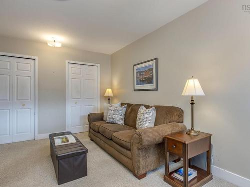 47 Ellenvale Avenue, Dartmouth, NS 