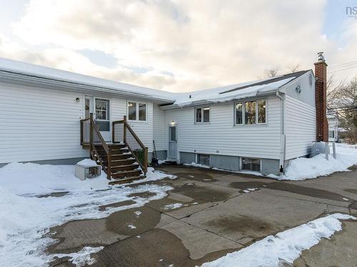 47 Ellenvale Avenue, Dartmouth, NS 