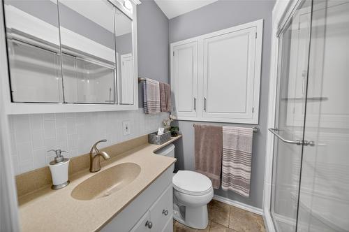 1320 15Th Street, Cranbrook, BC - Indoor Photo Showing Bathroom