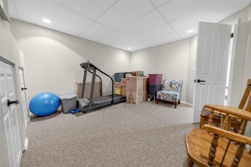 1320 15Th Street, Cranbrook, BC - Indoor Photo Showing Other Room