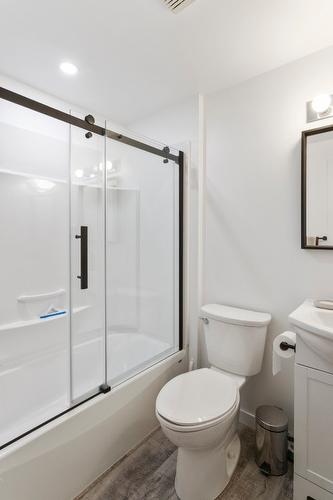 9873 3A Highway, Kuskanook, BC - Indoor Photo Showing Bathroom