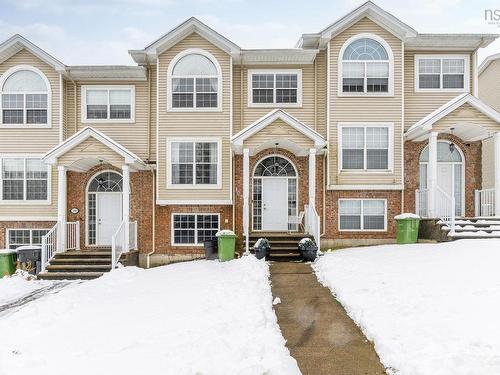 102 Larry Uteck Boulevard  Halifax, NS B3M 4Y2