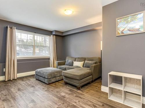 102 Larry Uteck Boulevard, Halifax, NS 