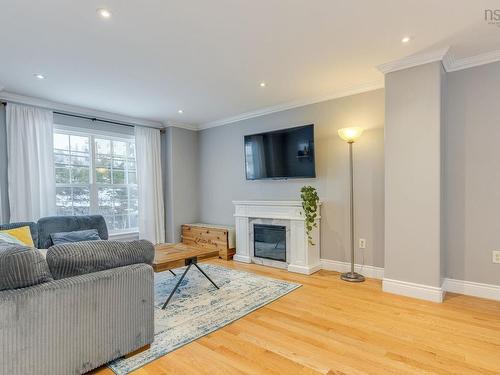 102 Larry Uteck Boulevard, Halifax, NS 