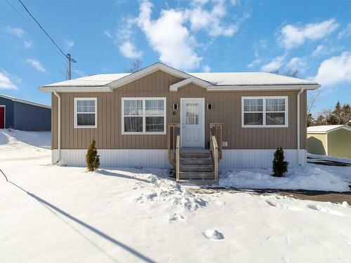 10 Mossberry Close, Hubley, NS 