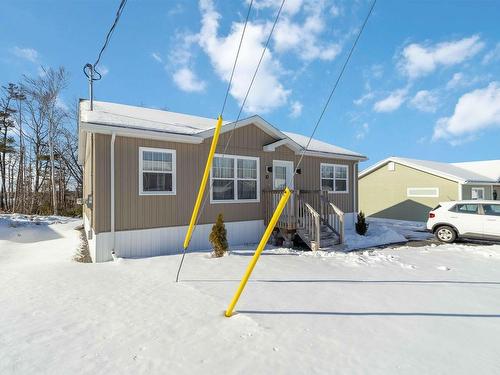 10 Mossberry Close, Hubley, NS 