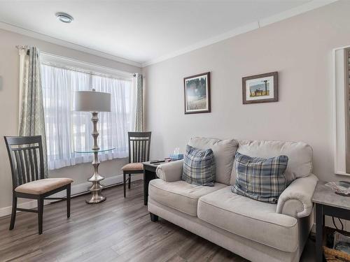 10 Mossberry Close, Hubley, NS 