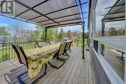 Huge wraparound deck - 