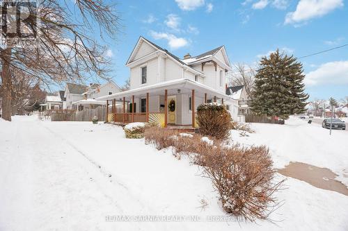 216 VIDAL STREET S  Sarnia, ON N7T 2T5