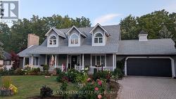 Beautiful landscaping - 