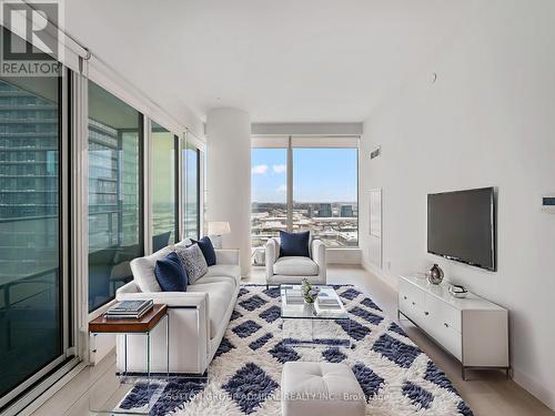 2606 - 950 PORTAGE PARKWAY  Vaughan, ON L4K 0J7