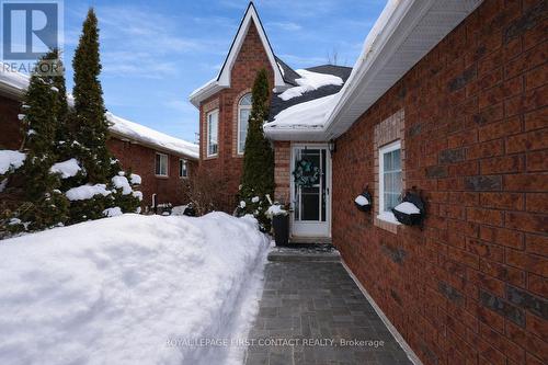 28 Hewitt Place, Barrie, ON - Outdoor