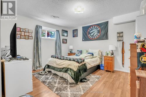 Primary bedroom in basement inlaw suite - 28 Hewitt Place, Barrie, ON - Indoor Photo Showing Bedroom