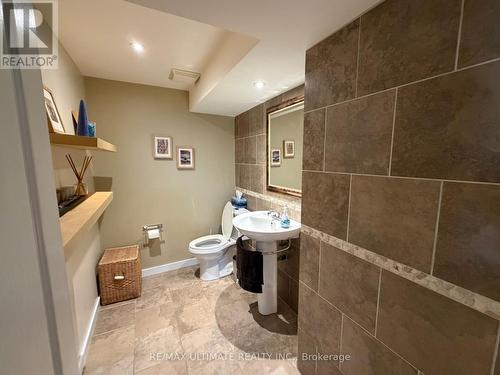 2201 Stir Crescent, Mississauga, ON - Indoor Photo Showing Bathroom