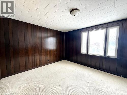 17 Lyons Avenue, Welland, ON - Indoor Photo Showing Other Room