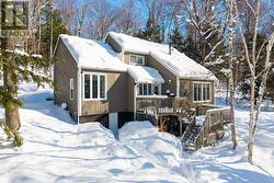 1037 FOREMAN ROAD  Muskoka Lakes (Medora), ON P0B 1J0