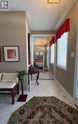 Large Entrance Foyer - 979 Shimmerton Circle, Ottawa, ON - Indoor