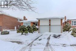 MAIN - 12 SCARDEN AVENUE  Toronto, ON M1T 1V9