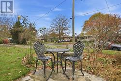 garden sitting area - 