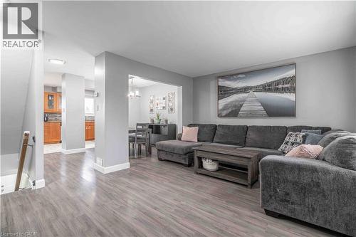 1025 Upper Gage Avenue Unit# 1, Hamilton, ON - Indoor Photo Showing Living Room