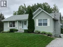 6 McMaster Avenue  Nauwigewauk, NB E5N 2B7